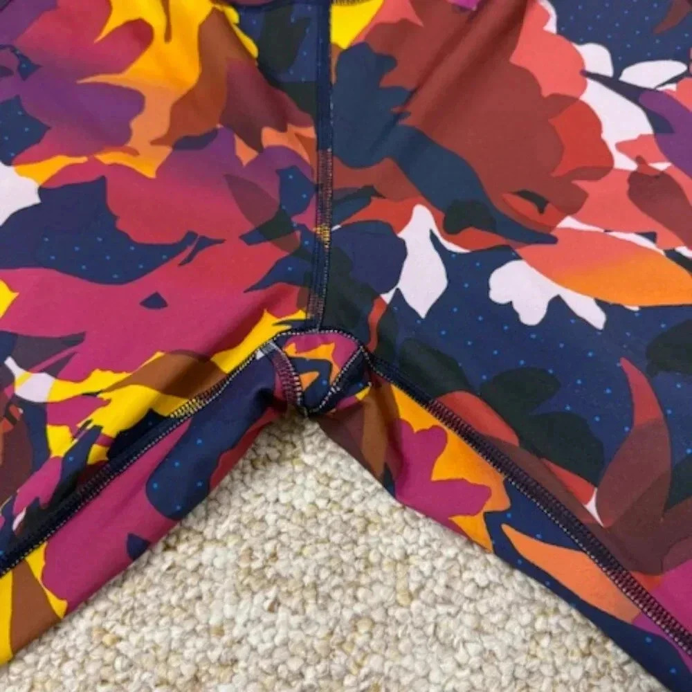 Old Navy Multicolor Workout Maternity Leggings‎ Size XXL - Picture 10 of 12